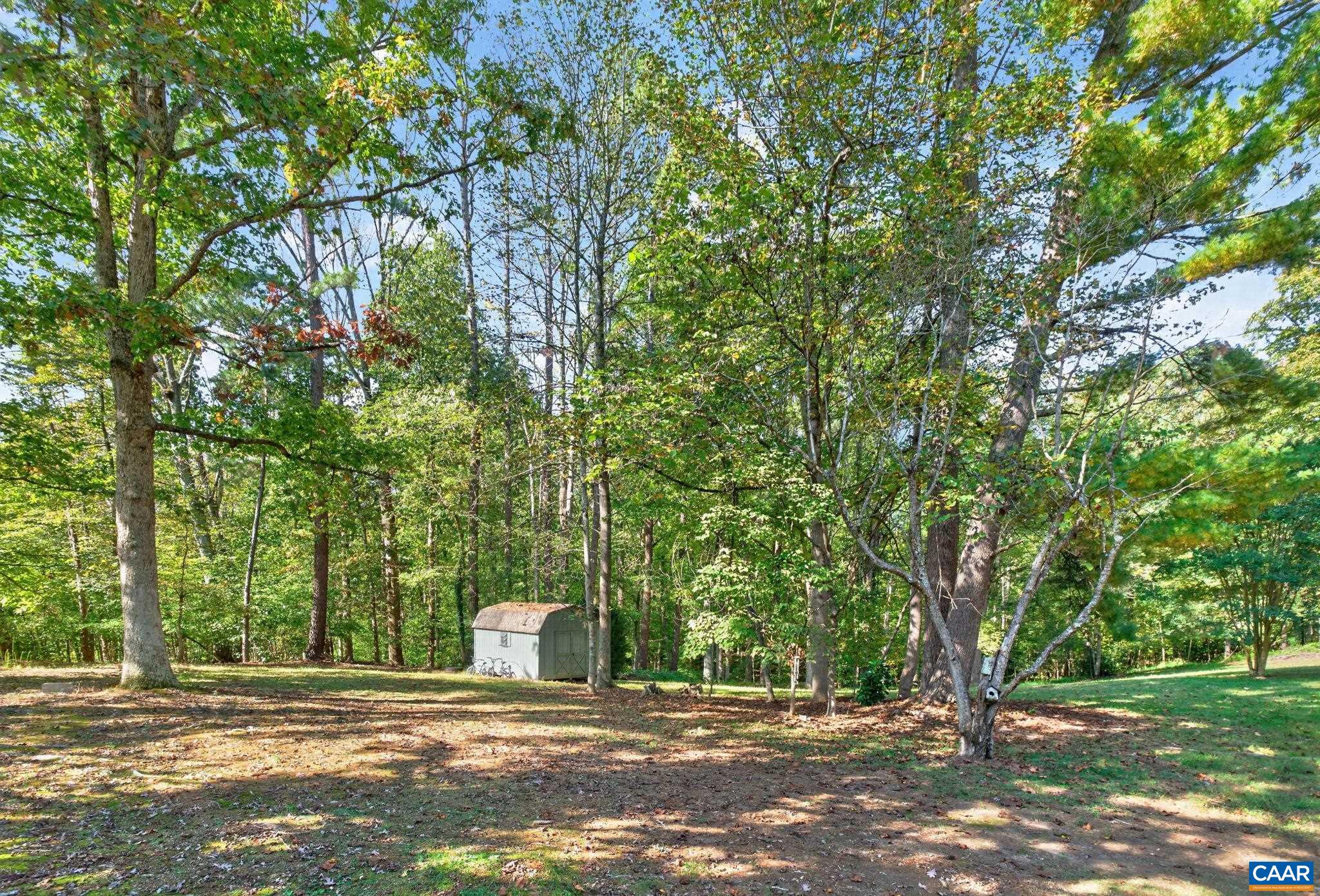 1044 MILTON DR