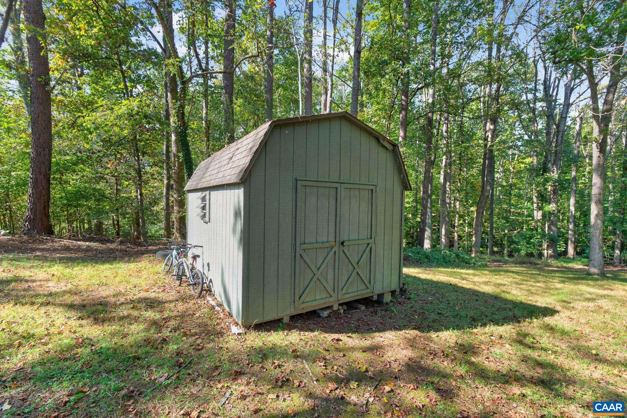 1044 MILTON DR
