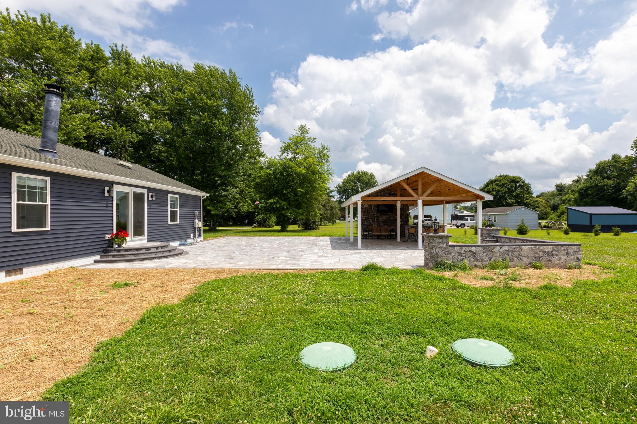 116 GREEN GIANT ROAD