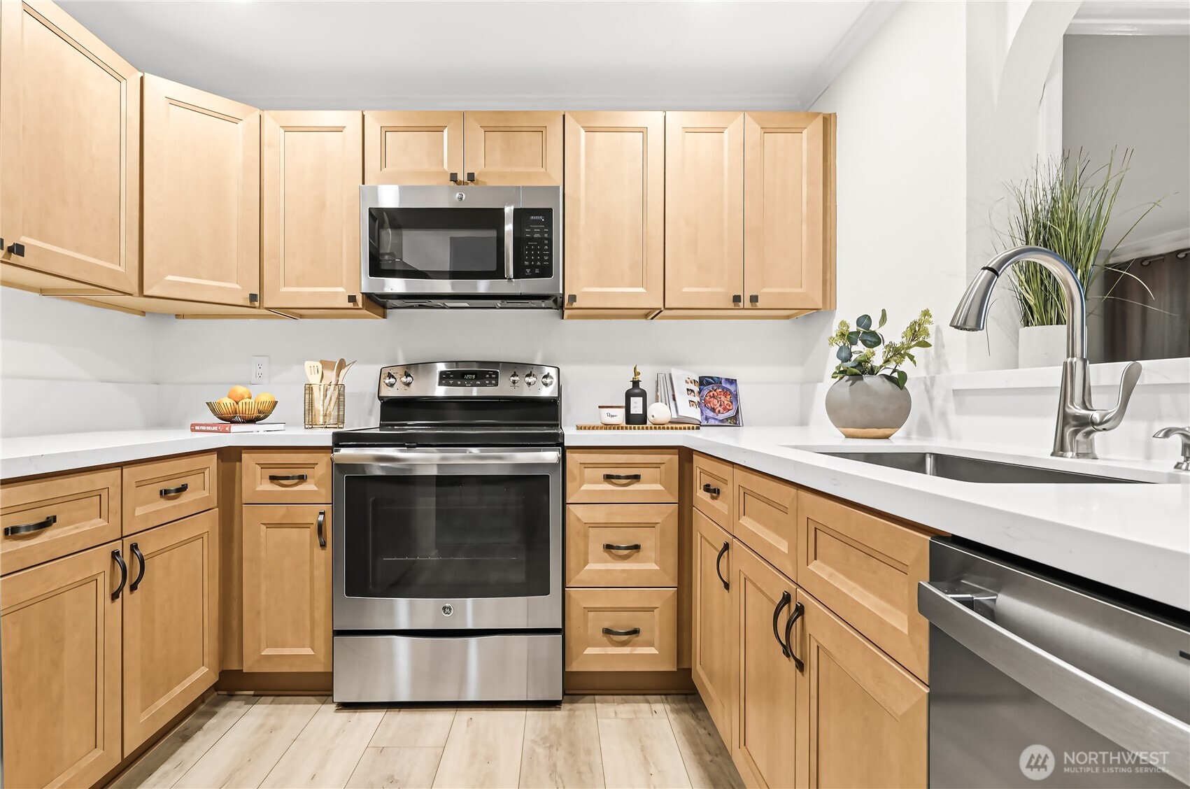 12680 NE 10th Place Unit: B103