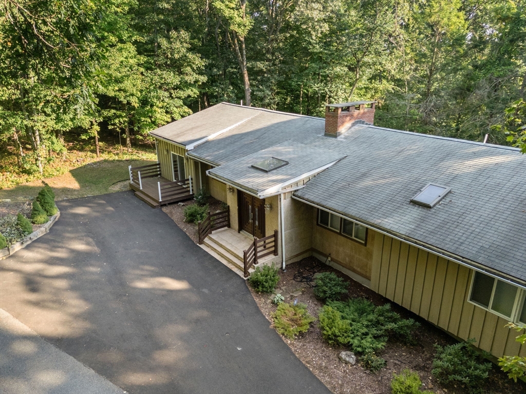 541 Edmands Rd