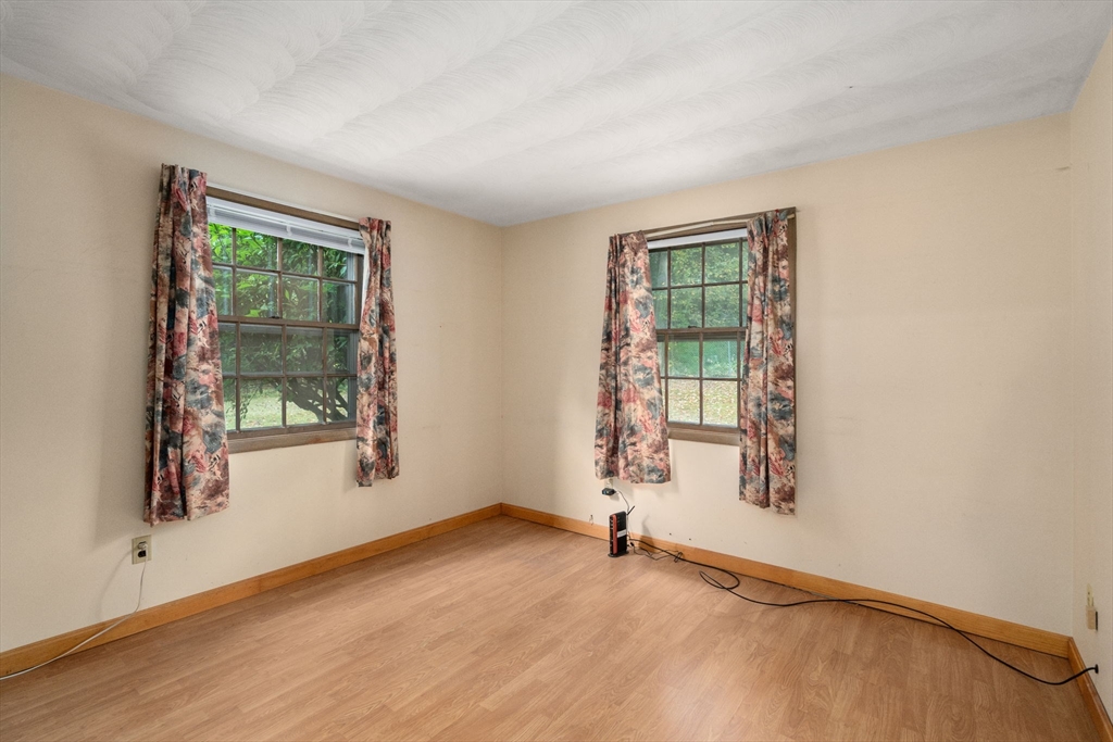 39 Harrington Rd