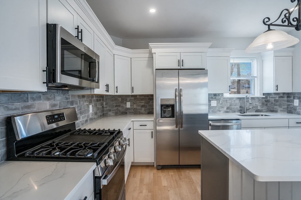 11 Purchase St