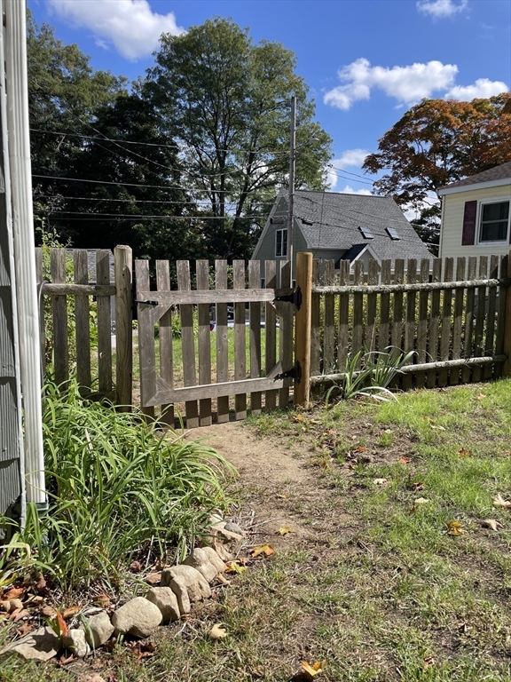 11 Purchase St