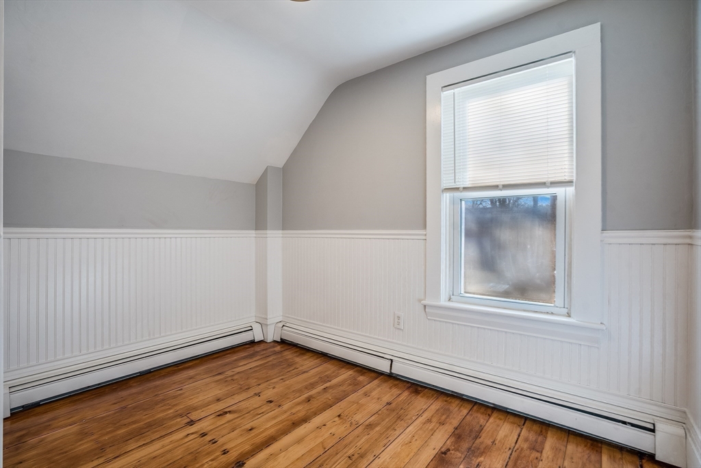 11 Purchase St