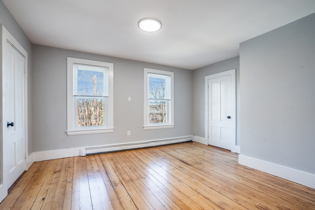 11 Purchase St