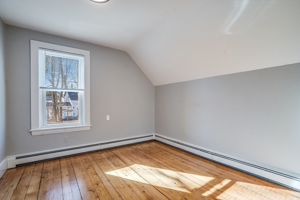 11 Purchase St