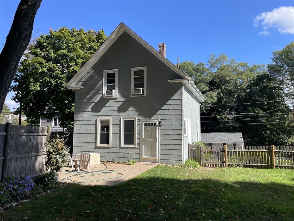 11 Purchase St