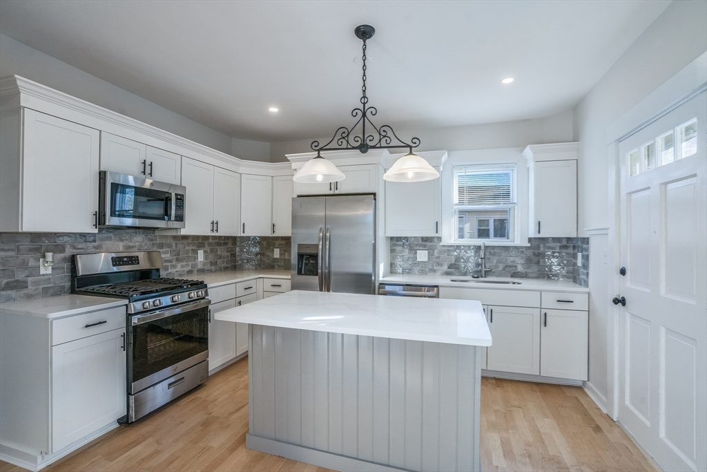 11 Purchase St