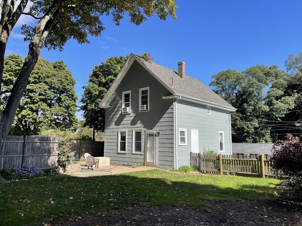 11 Purchase St