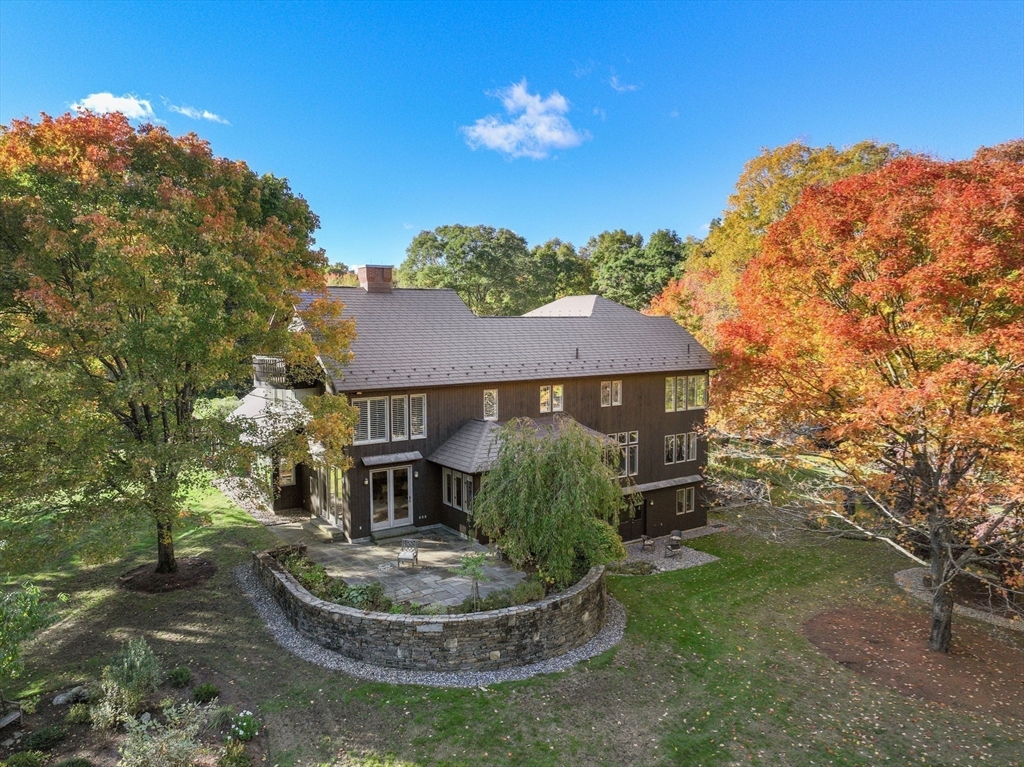 43 Valley Rd