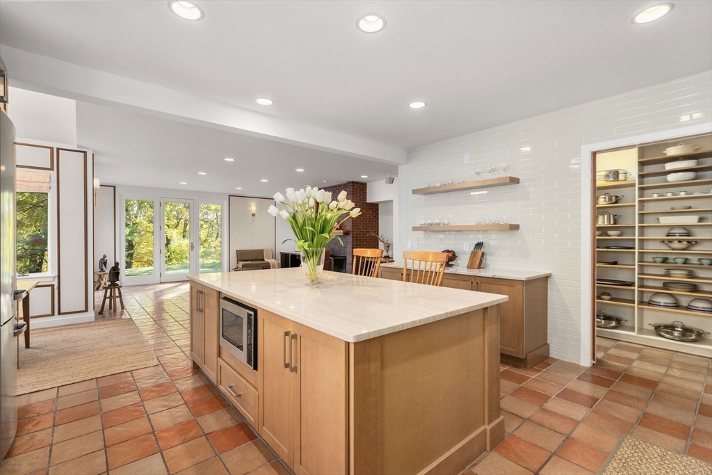 43 Valley Rd