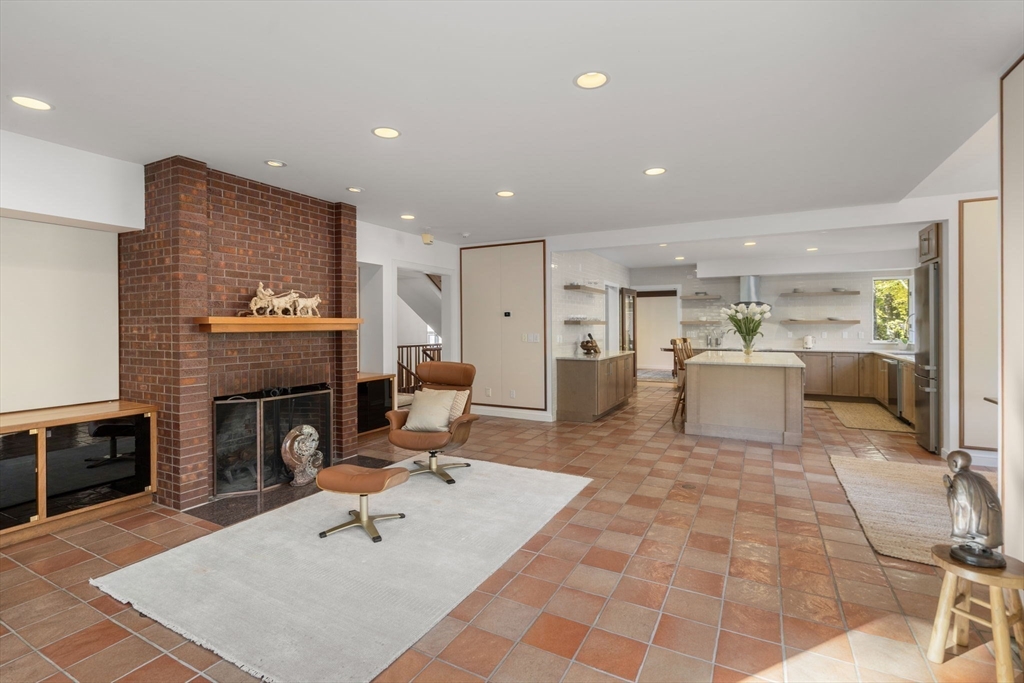 43 Valley Rd
