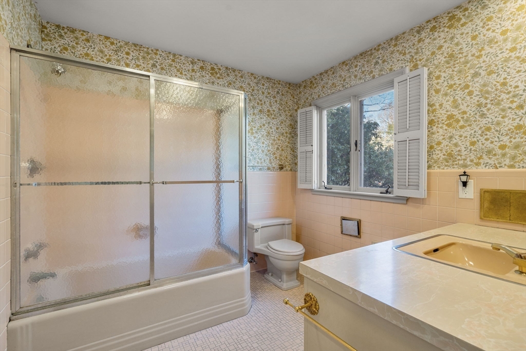75 Maugus Ave