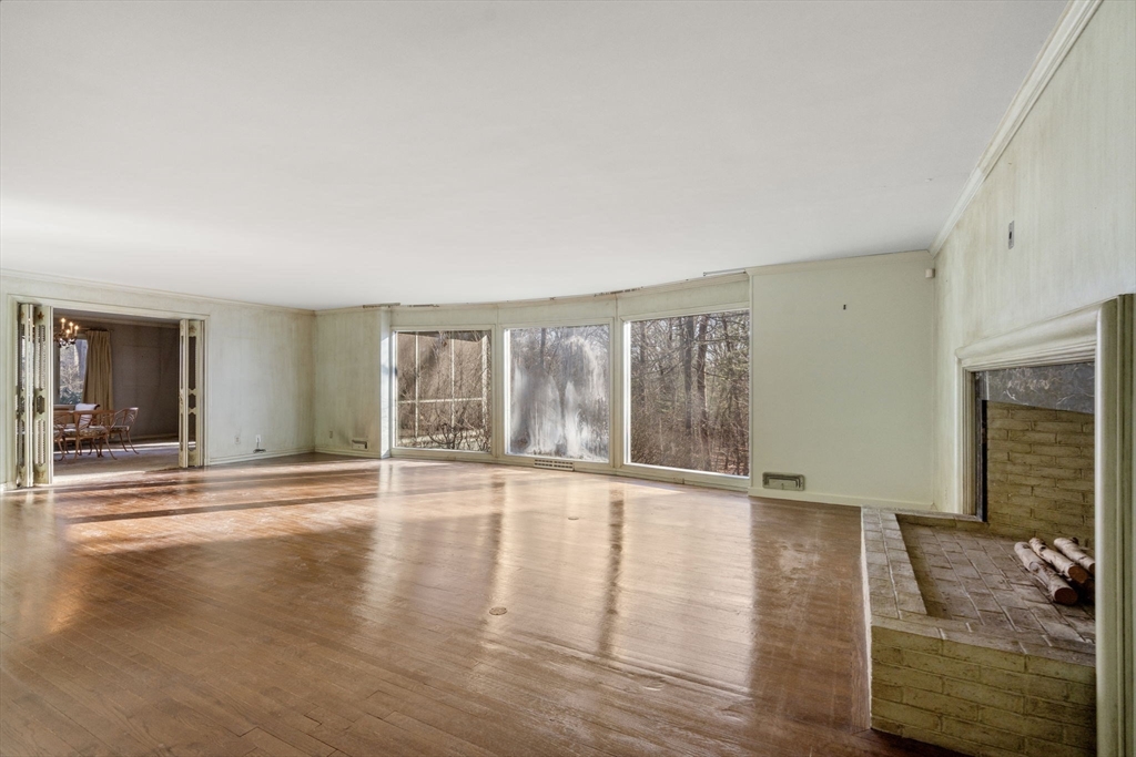 75 Maugus Ave