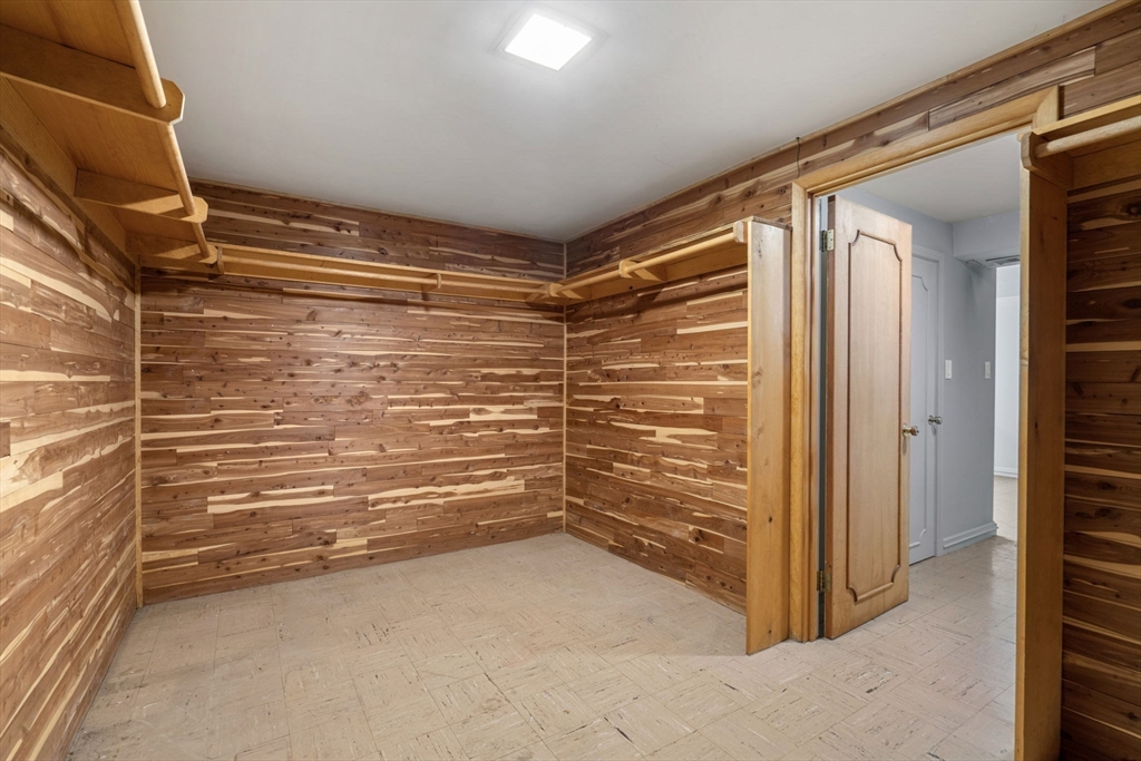 75 Maugus Ave