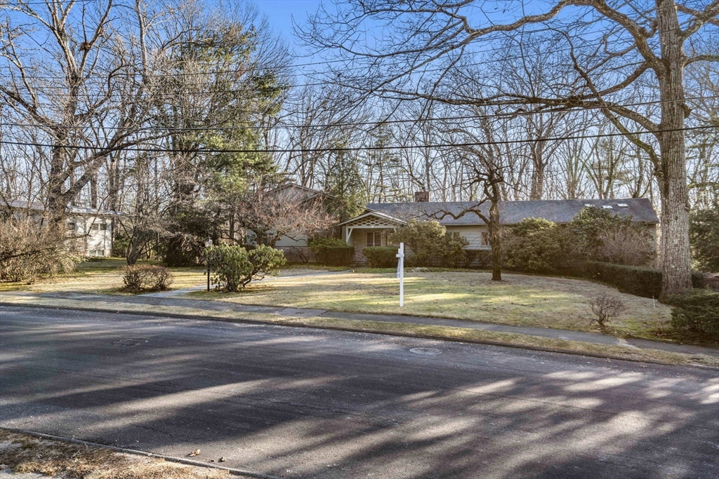 75 Maugus Ave