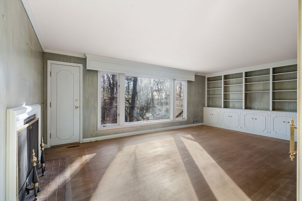 75 Maugus Ave