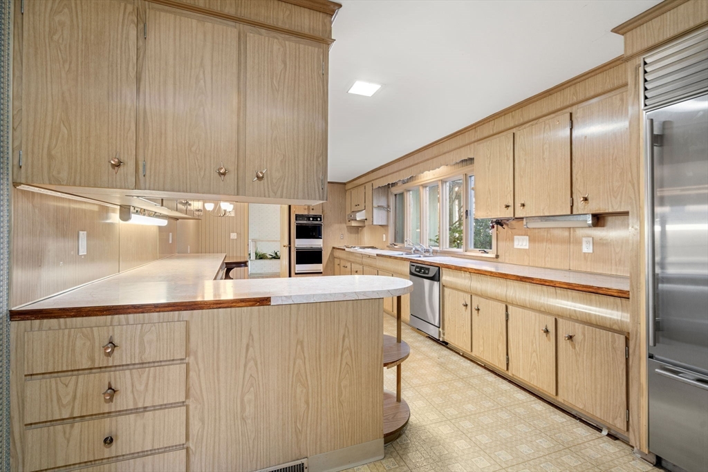 75 Maugus Ave