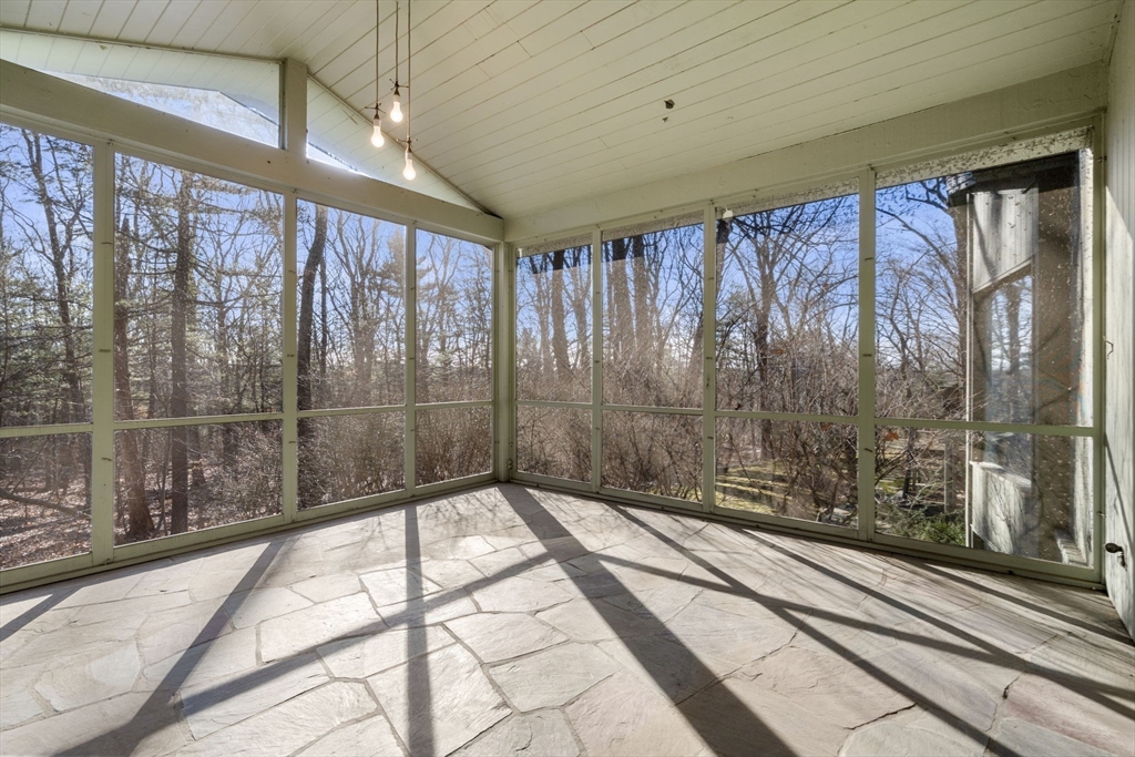 75 Maugus Ave