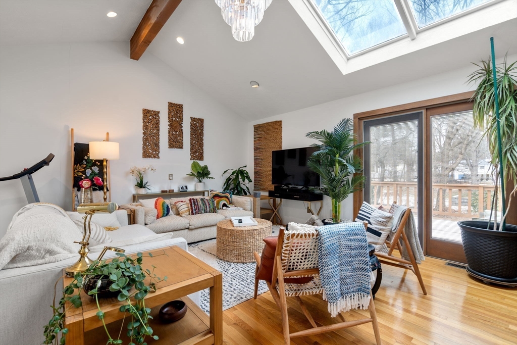 20 Livoli Rd