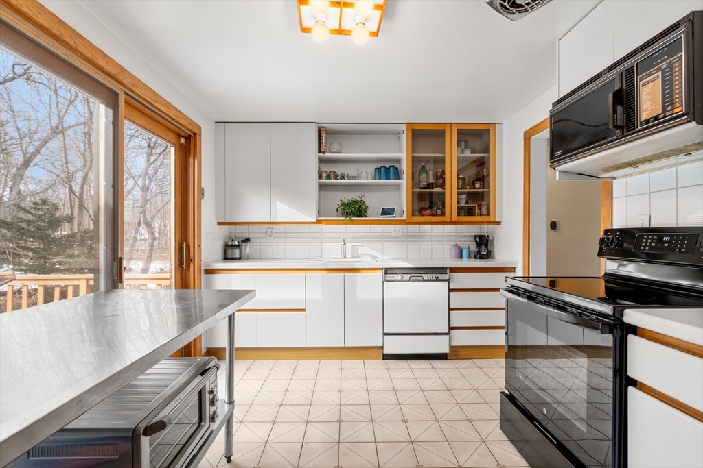 20 Livoli Rd