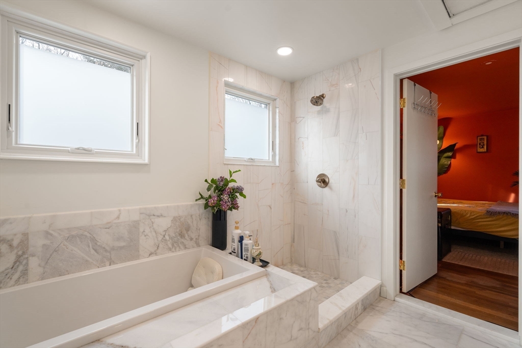 20 Livoli Rd