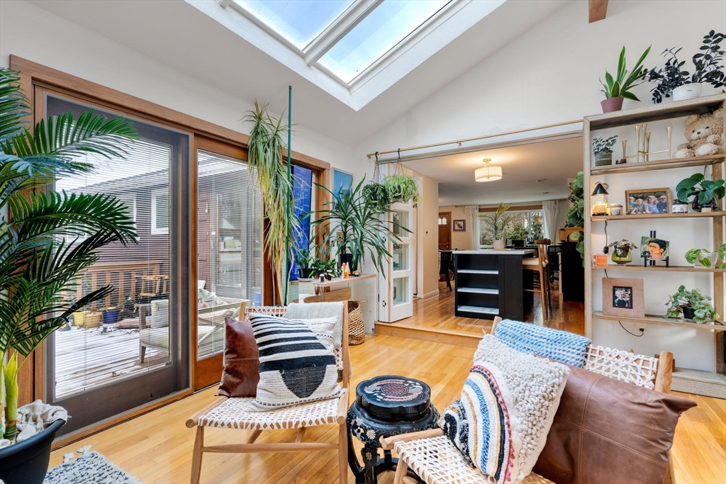 20 Livoli Rd