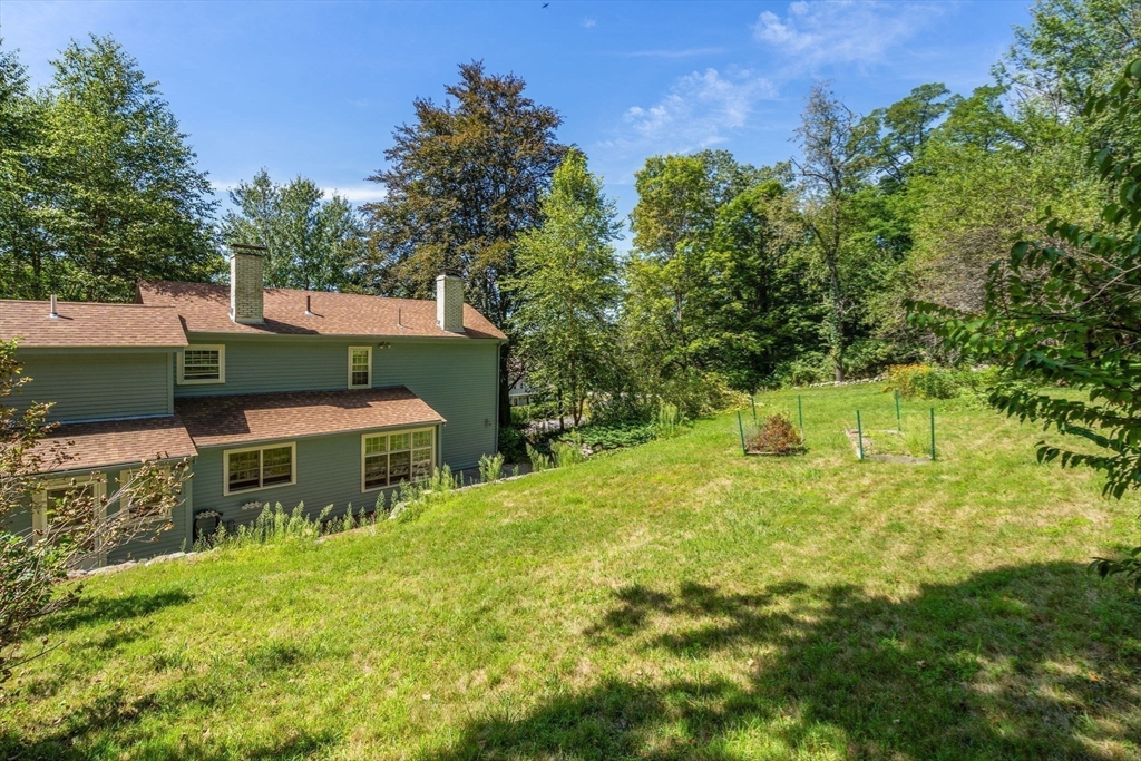 495 Edmands Rd