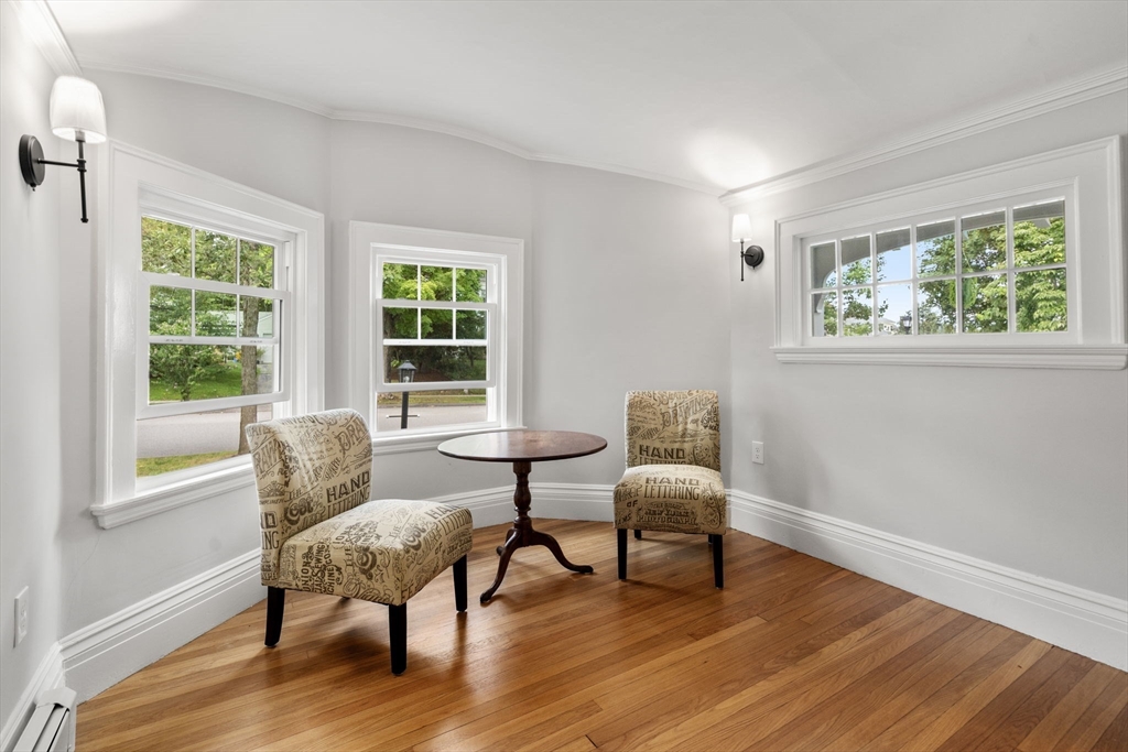 37 Kenwood Ave