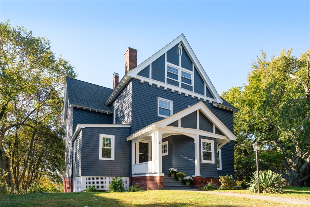 37 Kenwood Ave