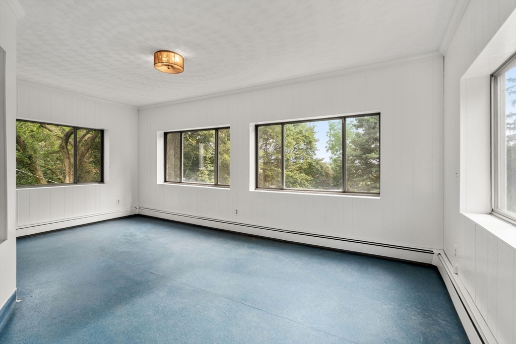37 Kenwood Ave