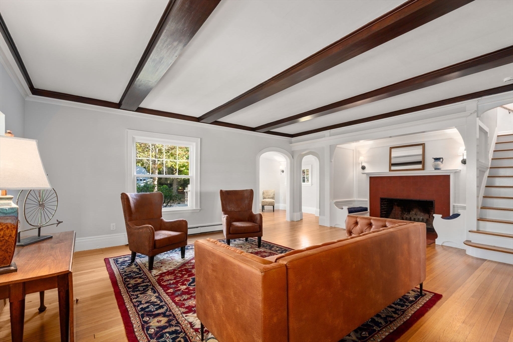 37 Kenwood Ave