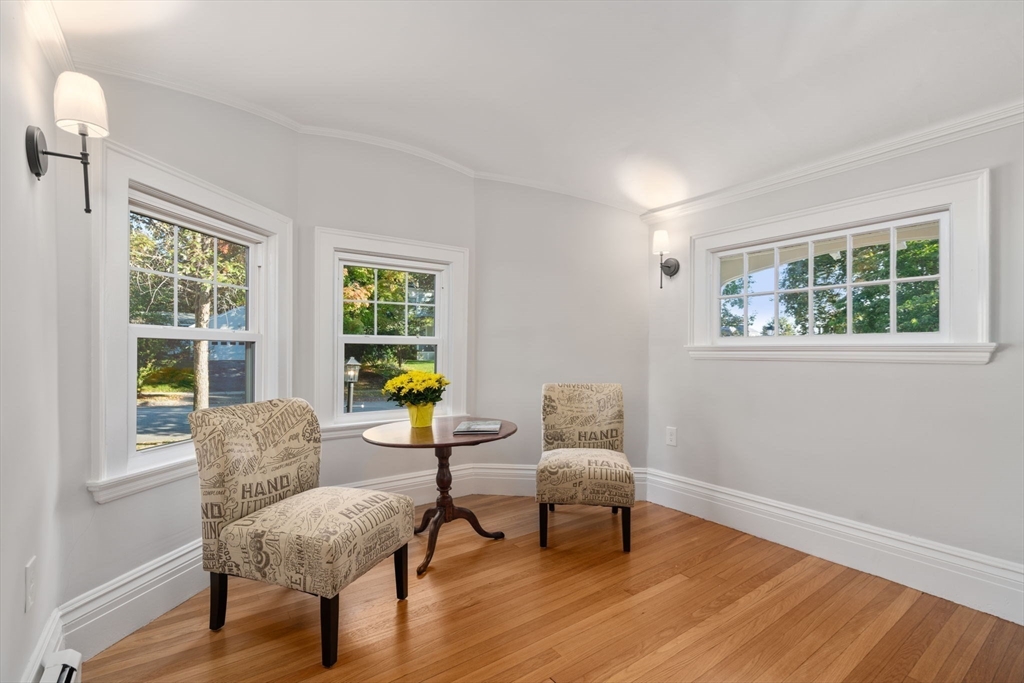37 Kenwood Ave