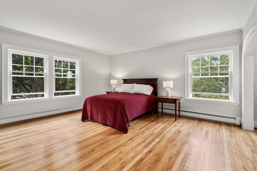 37 Kenwood Ave