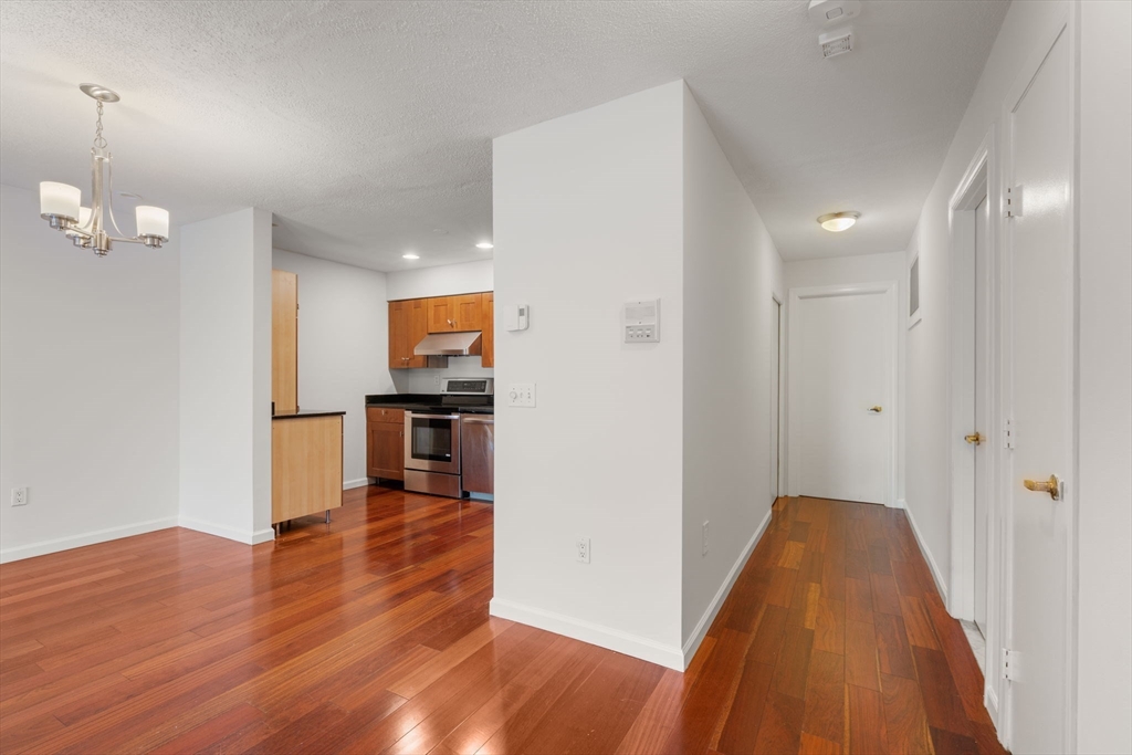 19 Eaglehaead Terrace # 2