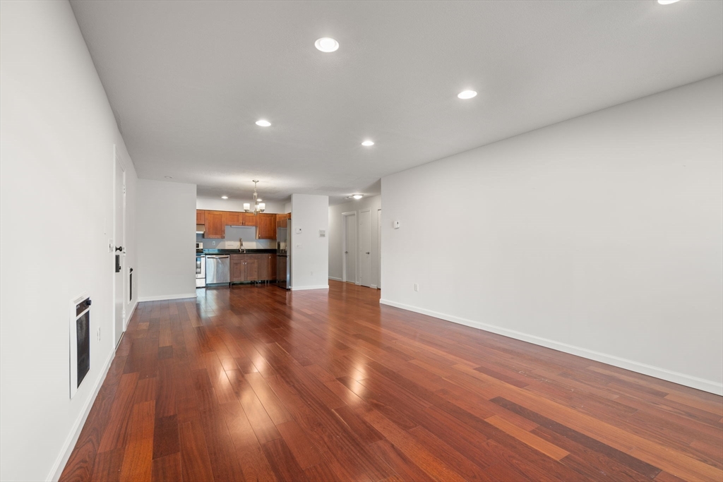 19 Eaglehaead Terrace # 2