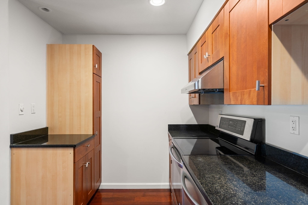 19 Eaglehaead Terrace # 2