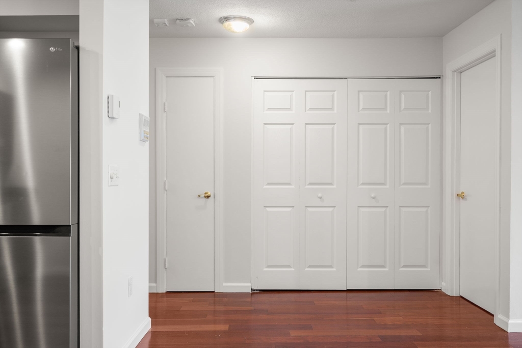 19 Eaglehaead Terrace # 2