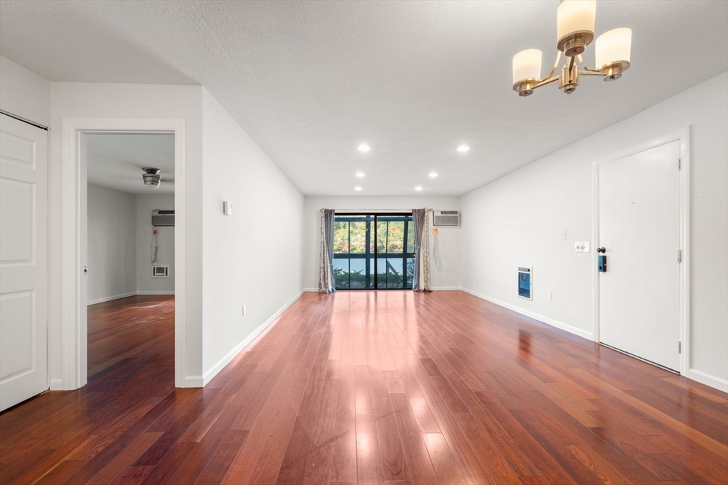 19 Eaglehaead Terrace # 2