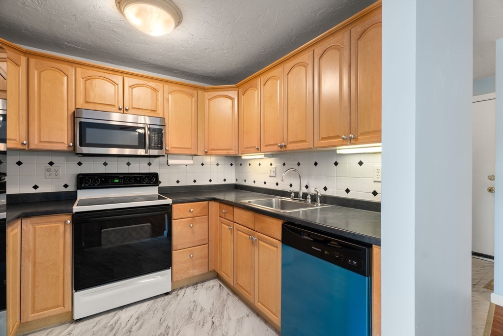 45 Lakeside Ave # 31