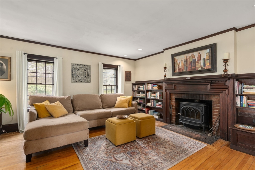 187 Mill St