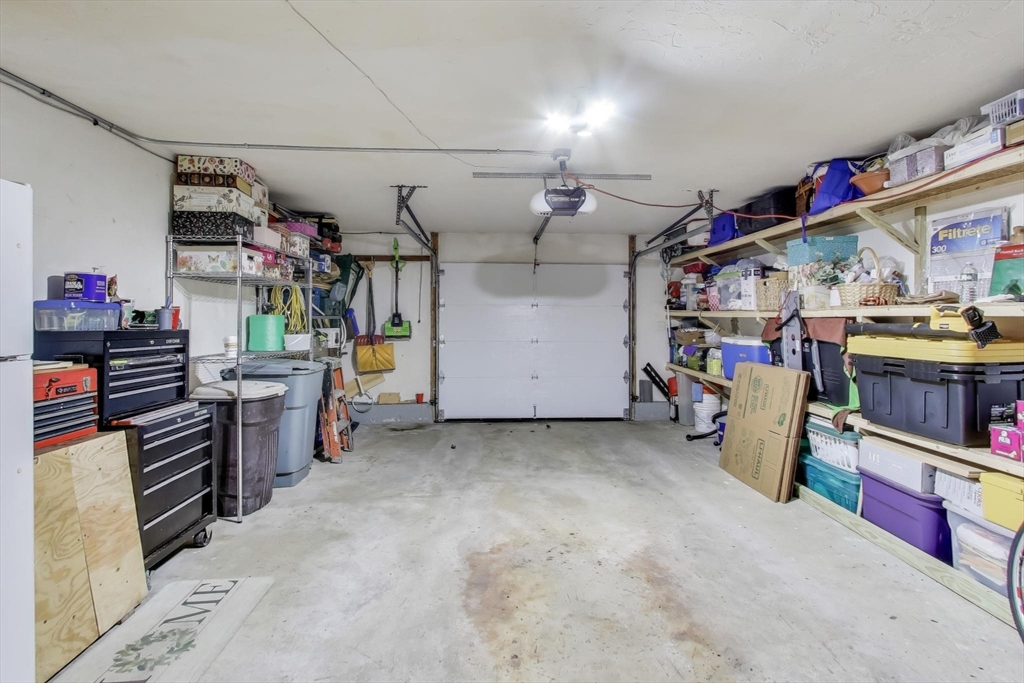 425 Main St # 11B