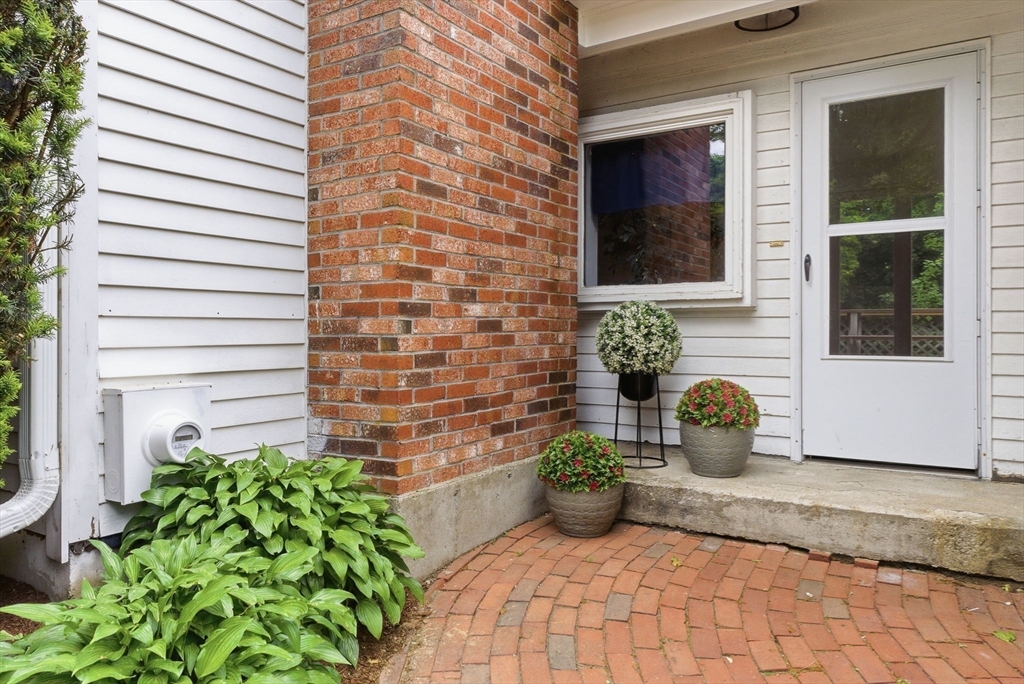 10 Arnold Road