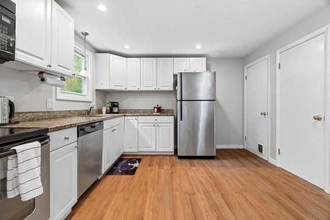 15 Cove Ave # 15