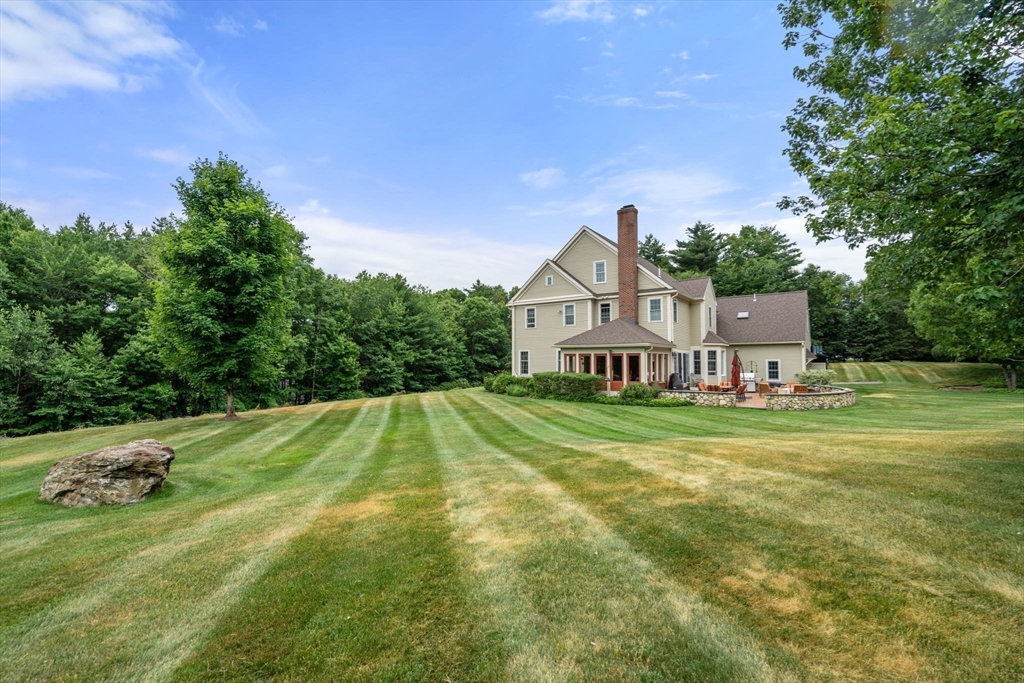 35 Houghton Ln