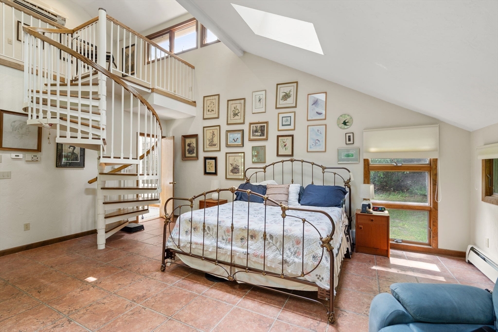 7 Hilltop Ln