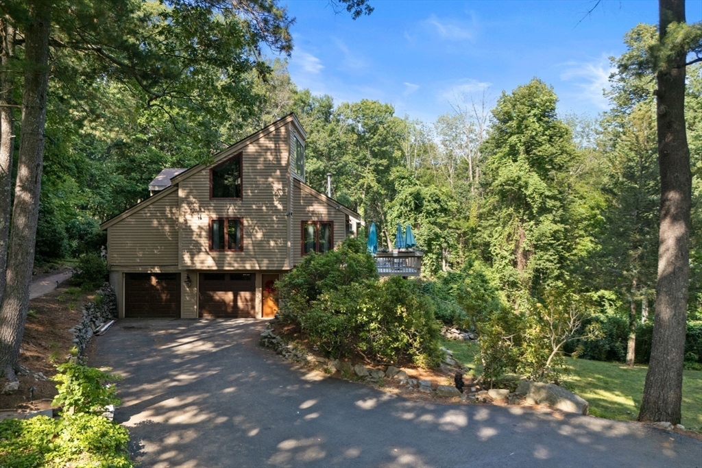 7 Hilltop Ln
