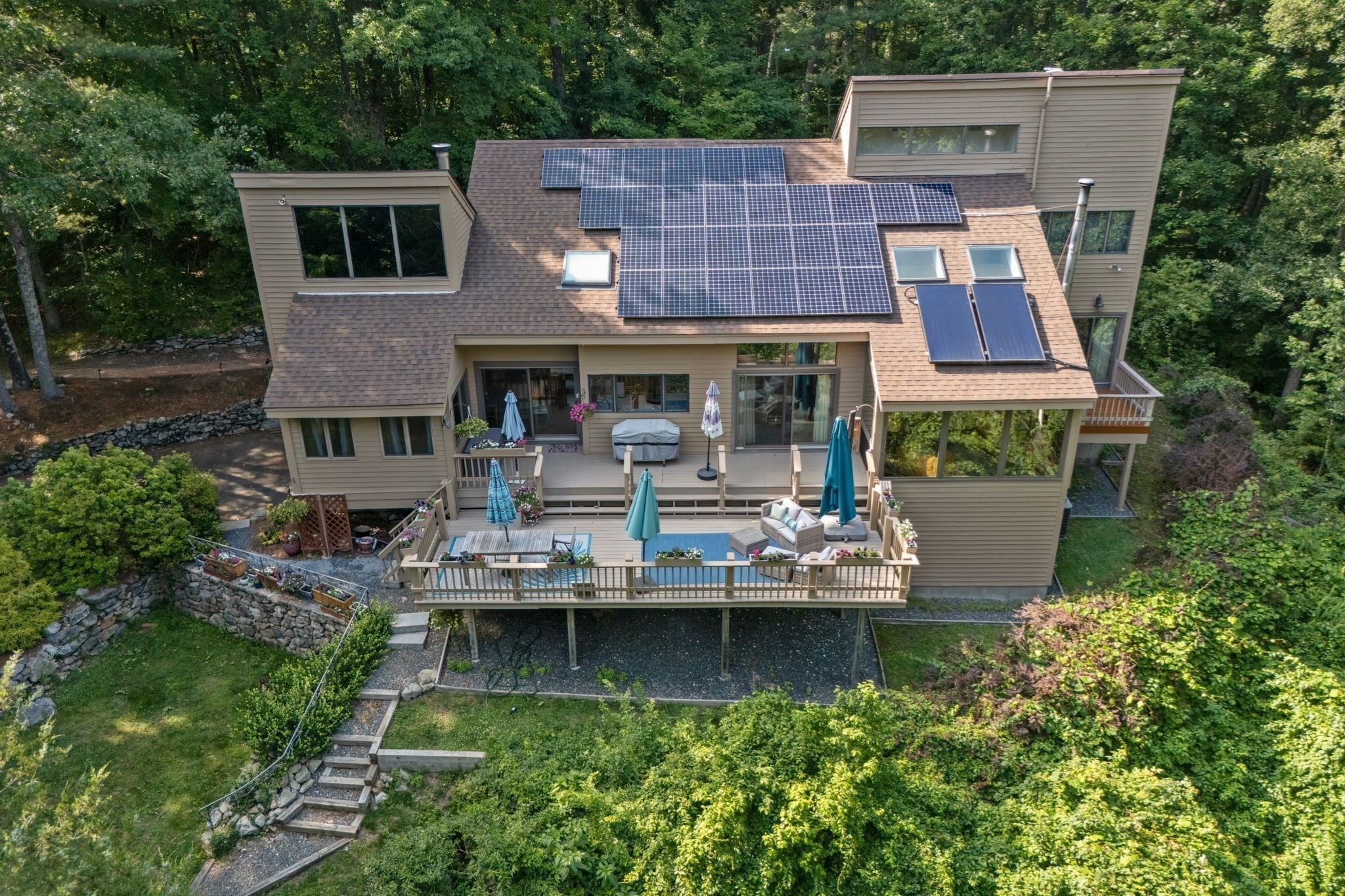 7 Hilltop Ln
