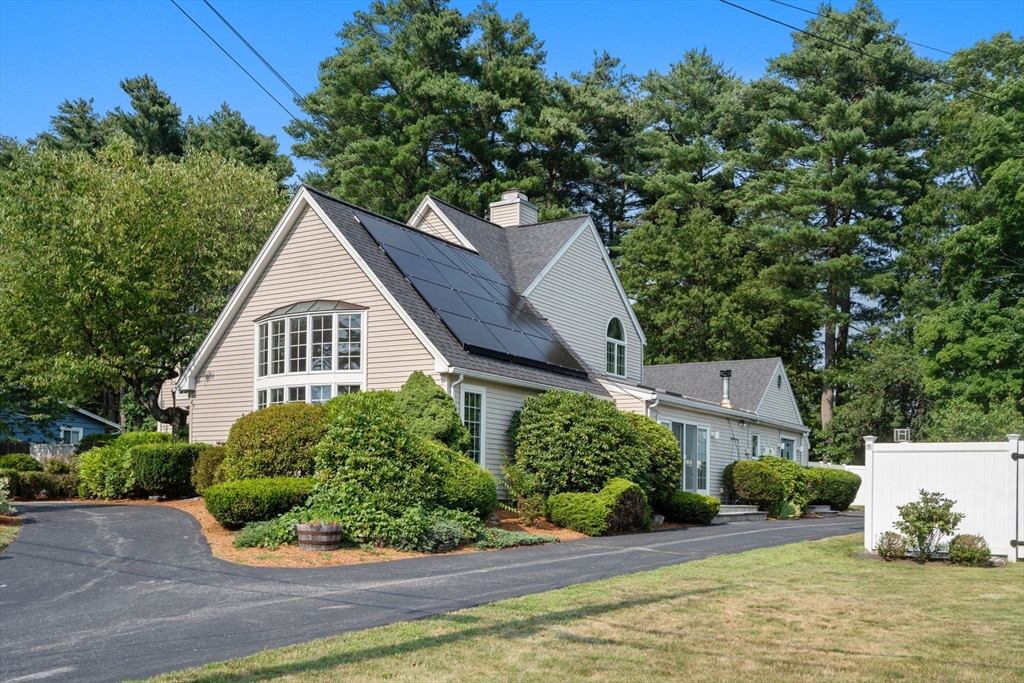 17 Clara Rd